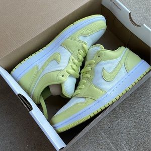 Women’s air Jordan 1 low